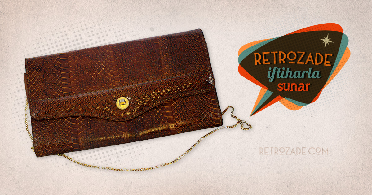 Kahverengi vintage yılan derisi çanta, clutch şeklinde gold metal zincir ve klipsiyle çok demode! Retrozade - Vintage Retro Antika