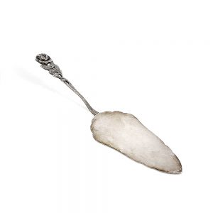 Antiko 100 damgalı alpaka alman gümüşü vintage Fiori gümüş servis spatulası kabartma çiçek desenli sapıyla şık servisleriniz için! Retrozade - Retro Antika