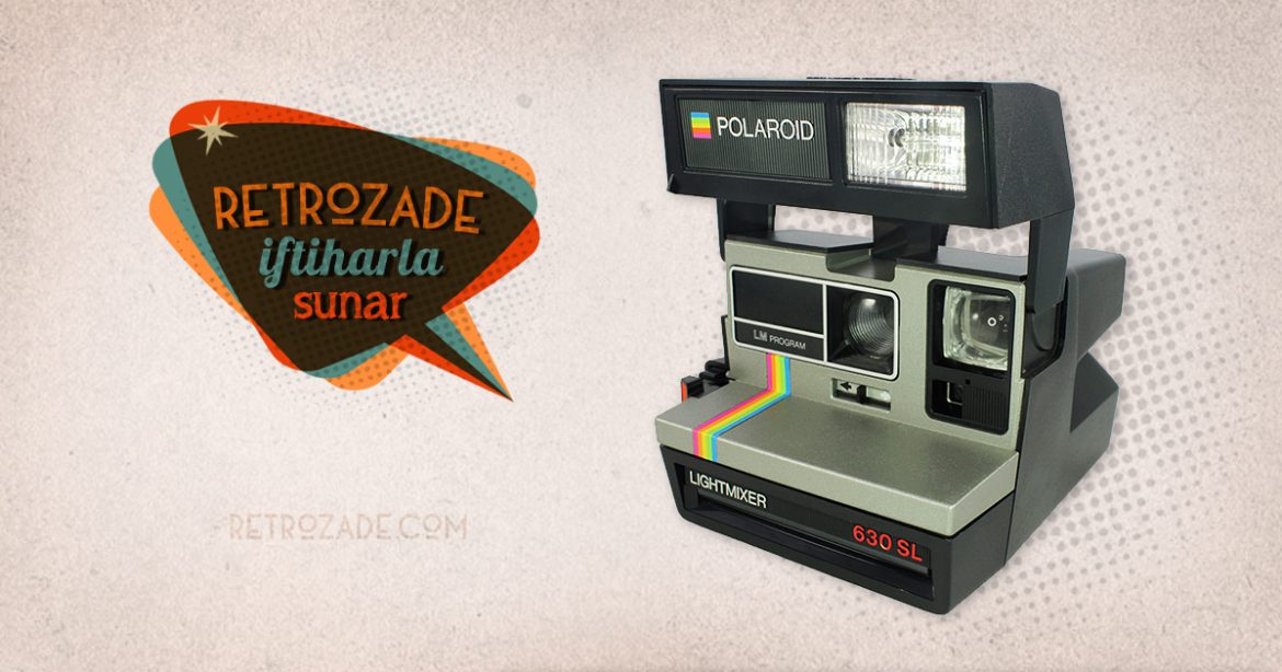 Siyah gökkuşağı modeli Polaroid 630 Lightmixer şipşak fotoğraf makinesi. Integral 600 & Impossible Project PX600 ve PX680 film kullanır. Retrozade - Vintage