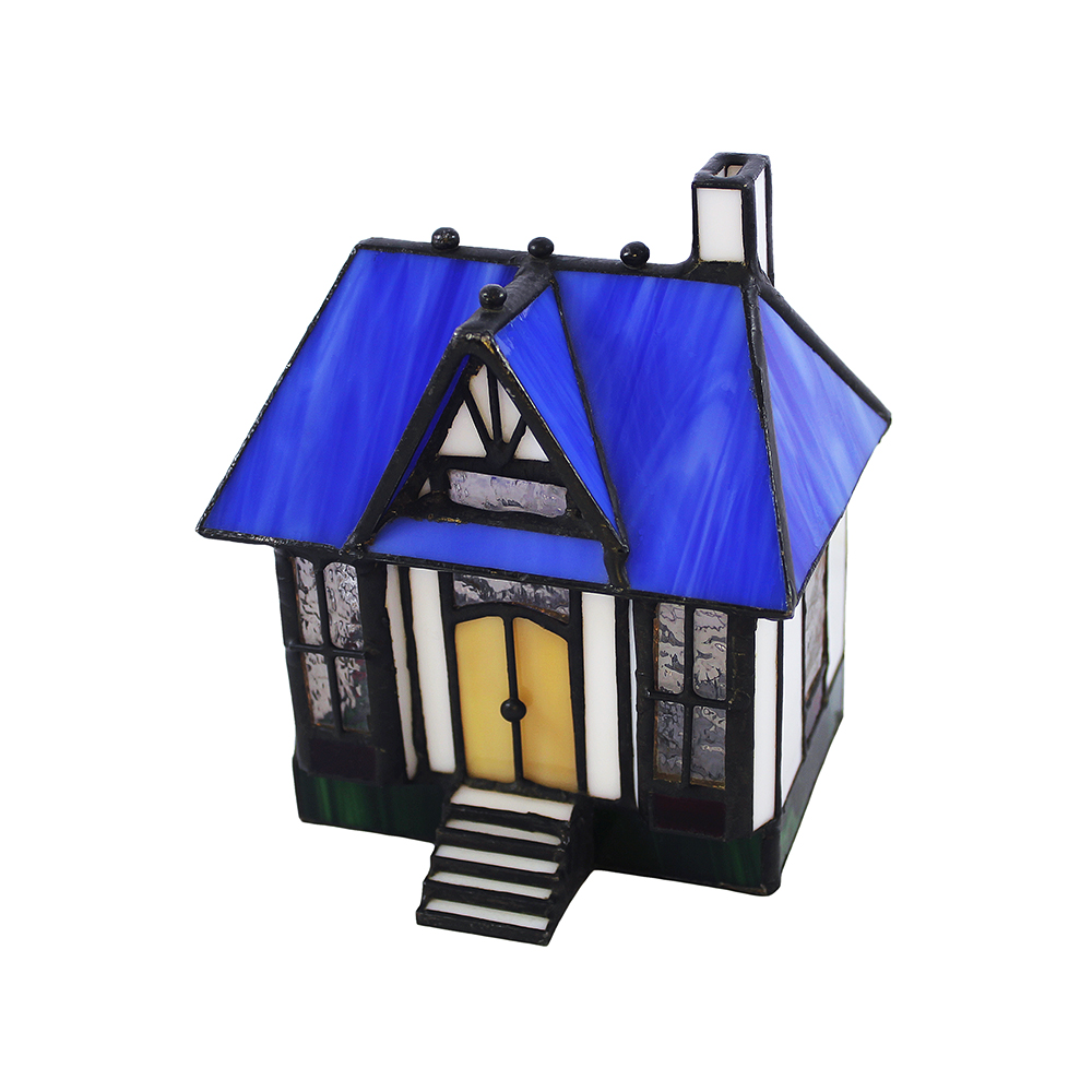 Vintage mavi çatılı ev şeklinde tamamen renkli camdan üretilmiş %100 el yapımı tiffany masa lambası. Ampül ürüne dahildir. Retrozade - Vintage Retro Antika