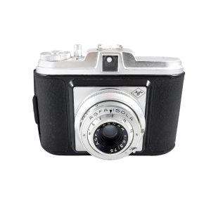 Agfa Isola orta format fotoğraf makinesi 1950'lerde üretilmiştir! Agfa Agnar 6,3/75mm lens, 6x6 format çekimleriniz için ideal! ✨Retrozade✨ Vintage • Retro