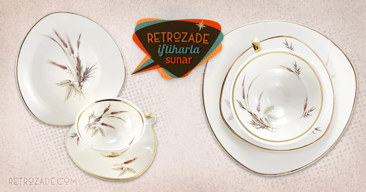 Bavaria trio fincan takımı Grano; pasta tabağı & çay fincanı ve tabağından oluşan porselen set. Sonbahar renkleriyle göz dolduran vintagelar Retrozade'de! ✨Retrozade✨ Vintage • Retro • Antika