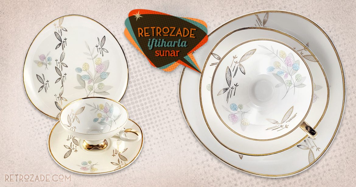 Bavaria trio fincan takımı Padua; pasta tabağı & çay fincanı ve tabağından oluşan porselen set. Retro designıyla göz dolduran vintage Retrozade'de! ✨Retrozade✨ Vintage • Retro • Antika