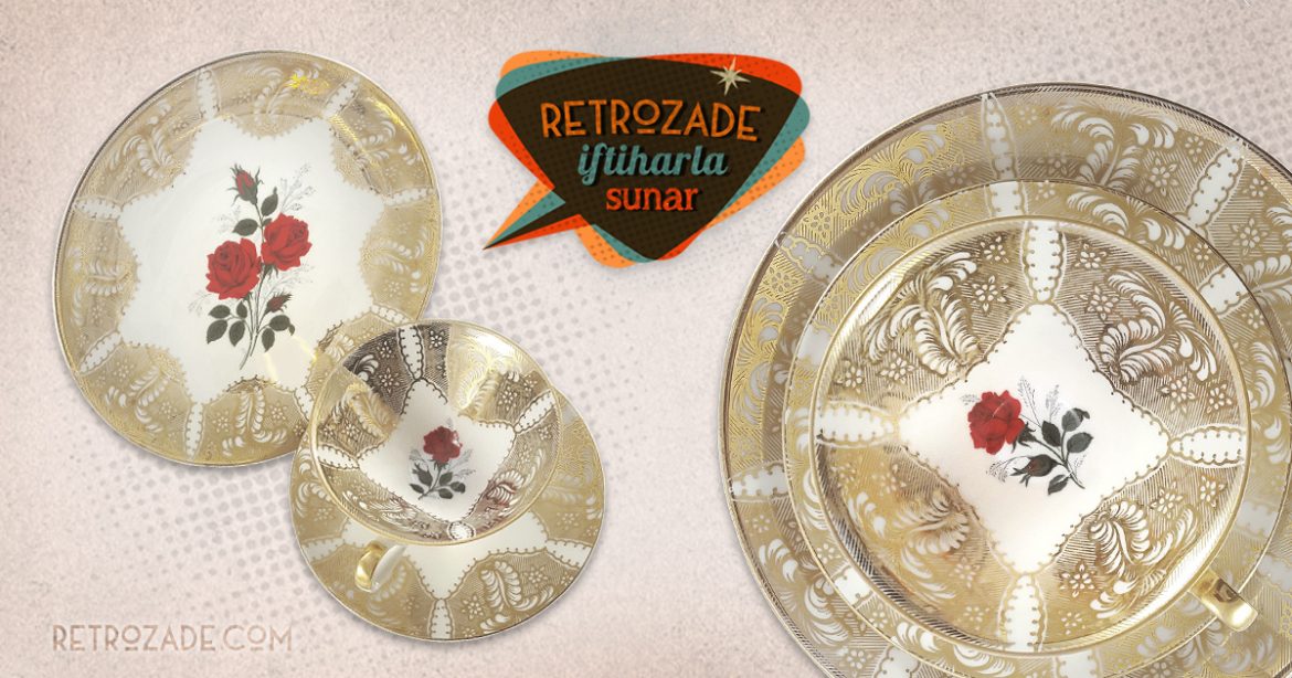 Bavaria trio fincan takımı Rosea; pasta tabağı & çay fincanı ve tabağından oluşan porselen set. Retrozade'de gülü seven gold işlemelerine katlanır! ✨Retrozade✨ Vintage • Retro • Antika